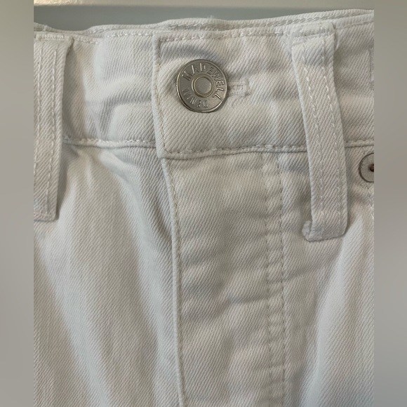 Madewell 11”High-Rise Flare Jeans, White, Size 27T - Picture 4 of 8